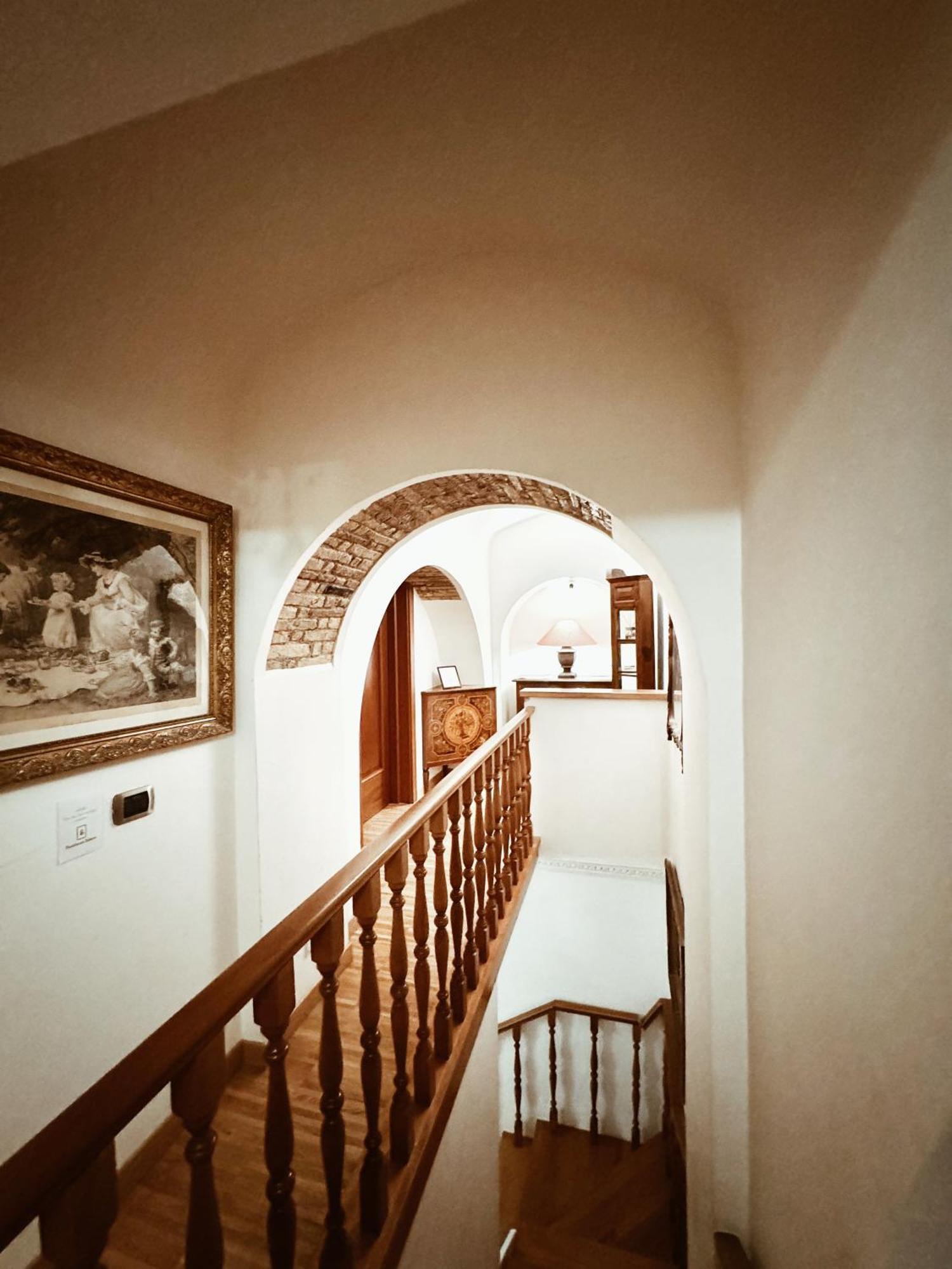Residenza Tritone Luxury Guest House Trevi Fountain Рим Экстерьер фото